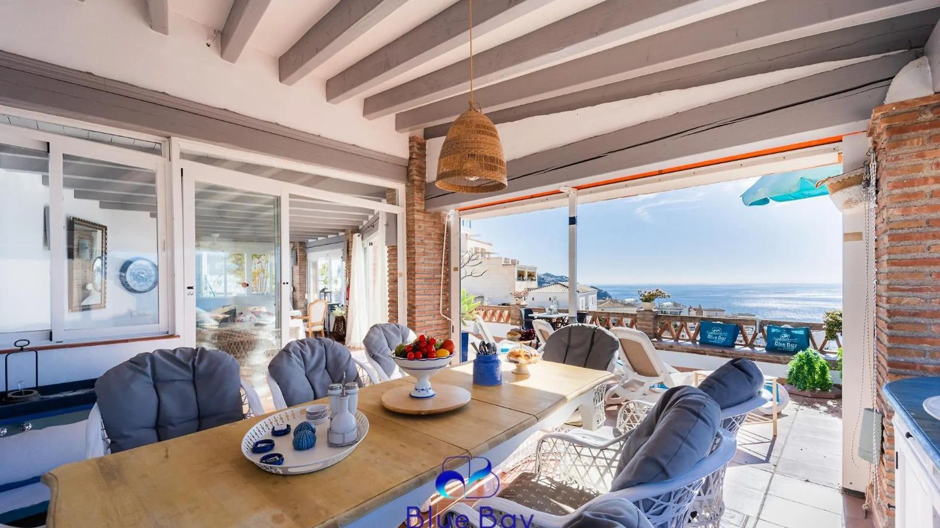 Casa Tropical Villa La Herradura