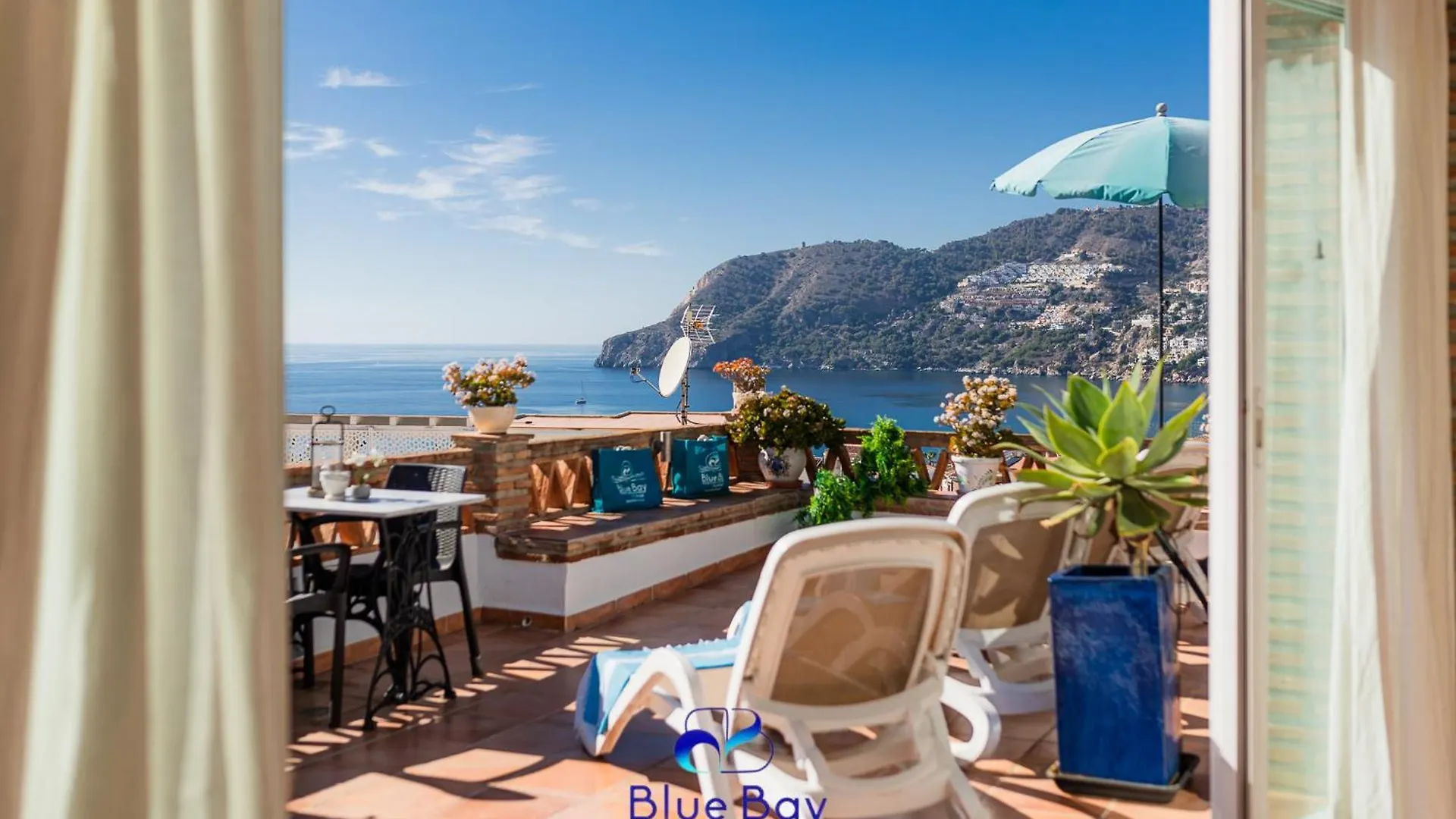 Casa Tropical Villa La Herradura
